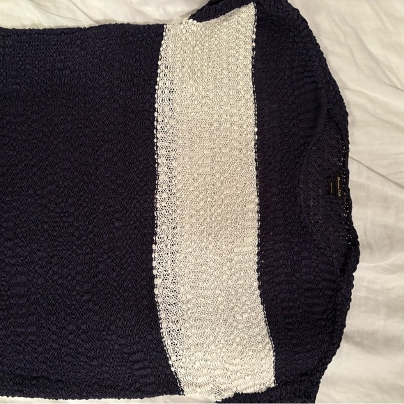 Moving - Picture 2 of 2